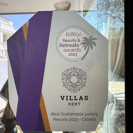 Prestige & Wellness House בית נופש